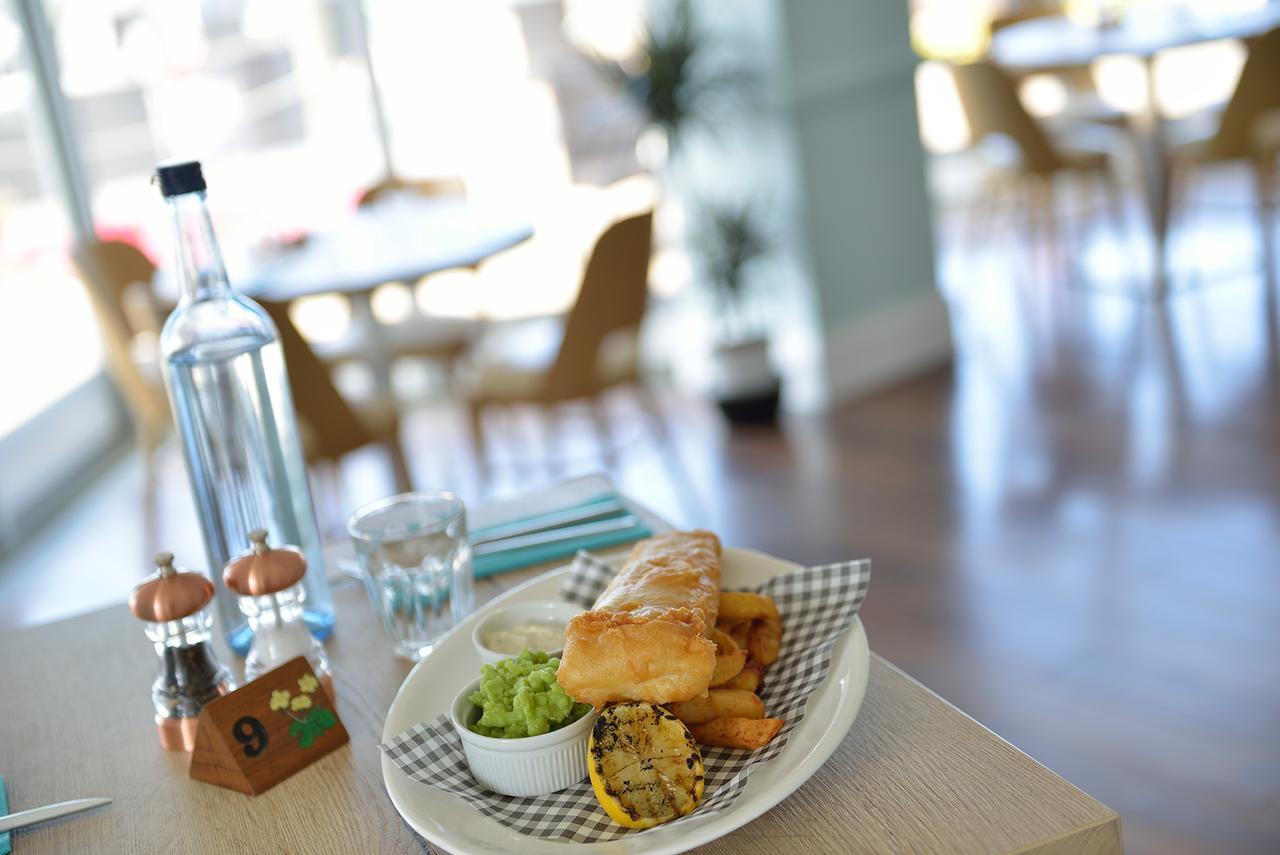 Driftwood Inn Saint Saviour Restaurant foto